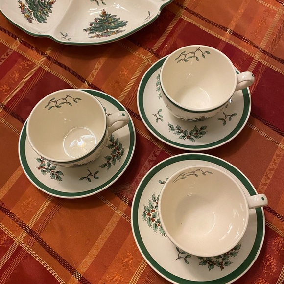 Spode Christmas Tree Cup and Saucer - Picture 2 of 10